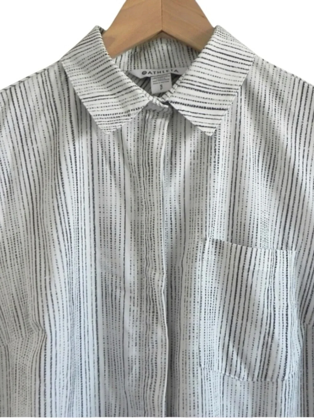 ATHLETA Urbanite II White & Grey Button Down Tank Top Striped Collared Hi-Low, M - Picture 2 of 9